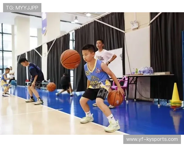篮球学院加强青训教练员的继续教育与资格提升，篮球教练员培训管理系统